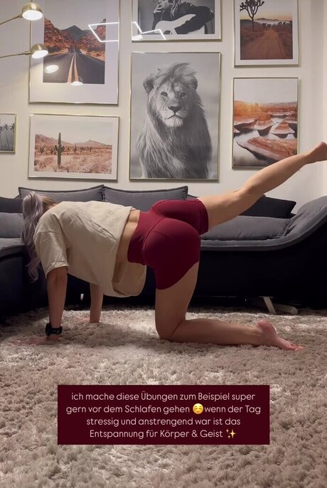 Julia Baessler ホットなスター 写真