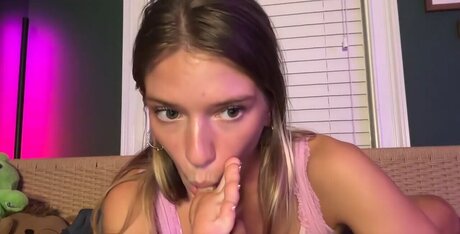 Oliviahansley ポルノスター セクシー 写真