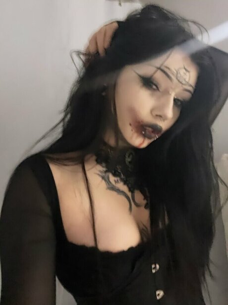 DMV オンリーファン セックス 写真