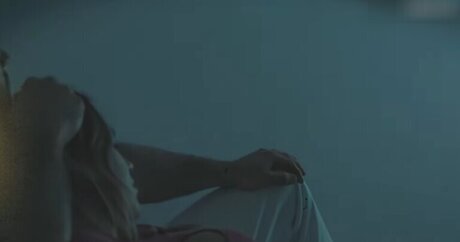 hollaura ヌードモデル 写真