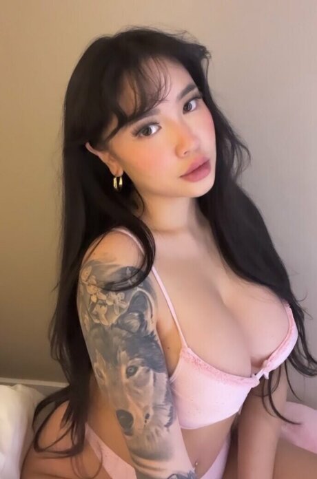 natalieeerenae エロティックなポルノスター 写真