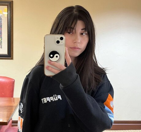 痩せた妻OnlyFans 無料セクシー 画像