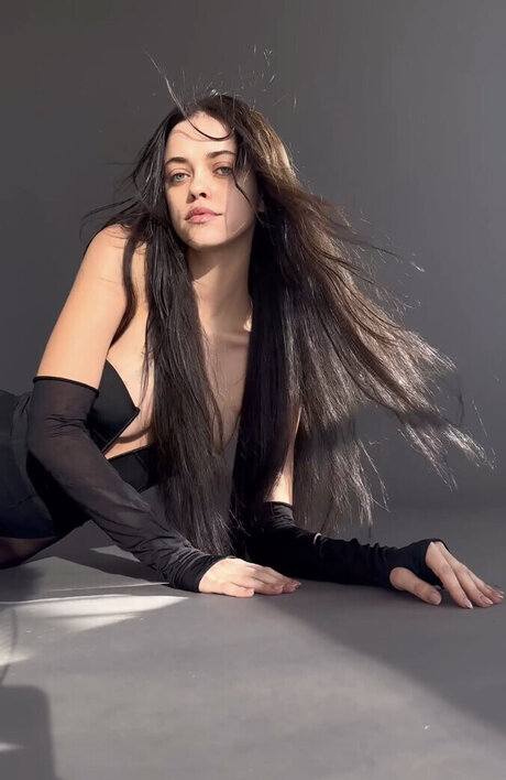 Vanessa Kunz 素敵なモデル 写真