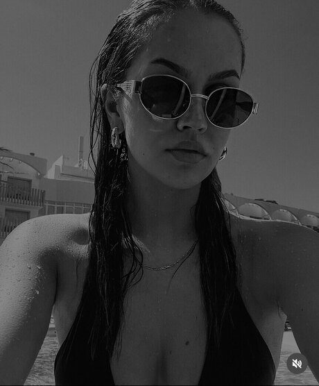 トップレスビーチOnlyFans 素敵 ギャラリー