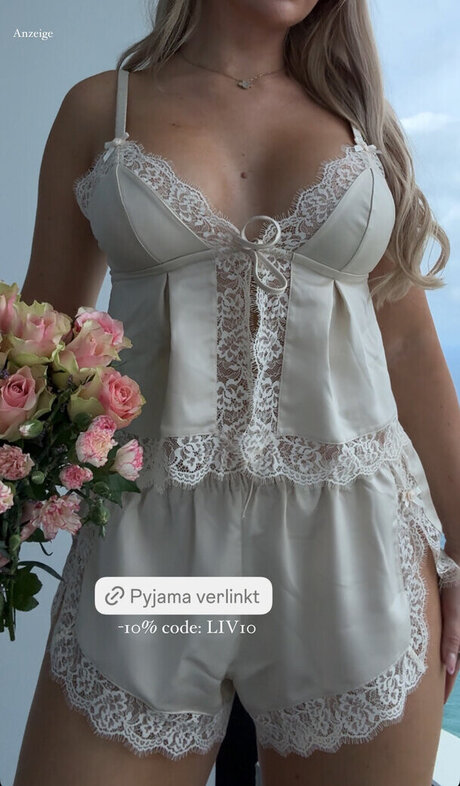 liv yah 最高のモデル 写真