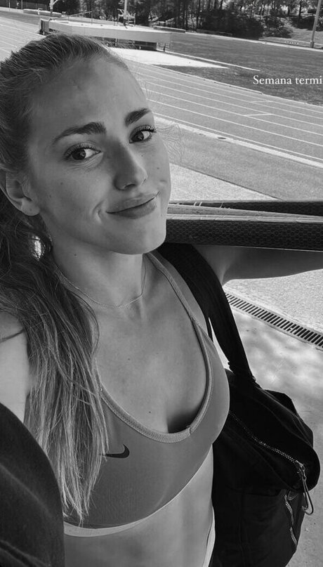 ストリッパーOnlyFans ヌード 画像