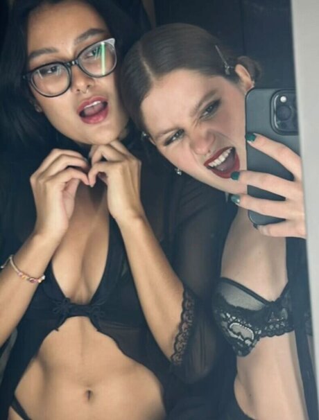 黒檀の小人OnlyFans 無料裸 写真