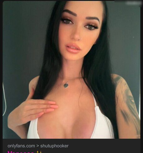 Hat jemand was von ihr_ 裸のモデル 写真