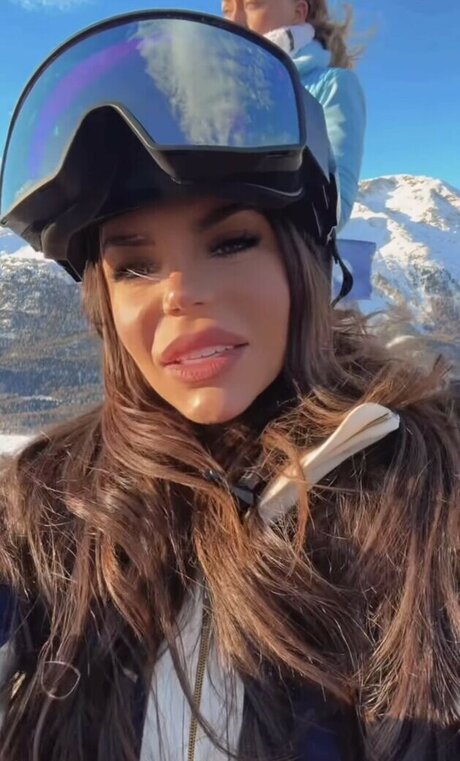 Germaine Love XXXモデル 写真