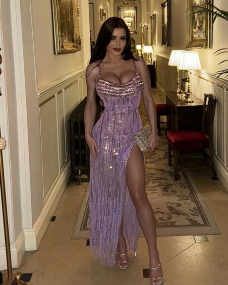 Germaine Love 裸のポルノスター 画像