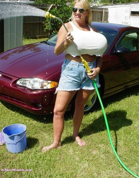 日焼けしたOnlyFans ホットセクシー 写真