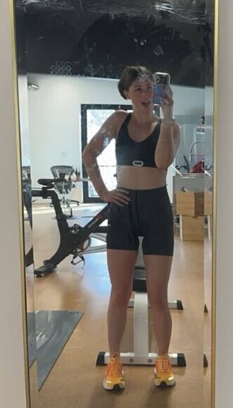 Lia Block 無料女優 写真