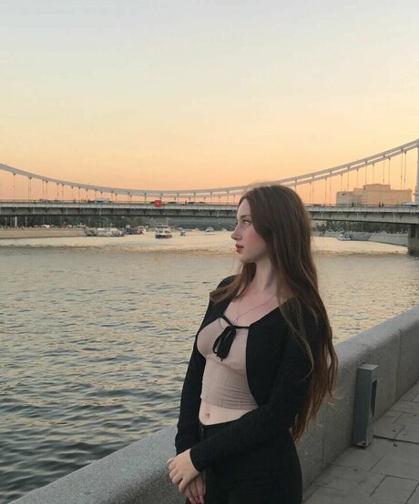 Lisa knvlv 無料モデル 写真