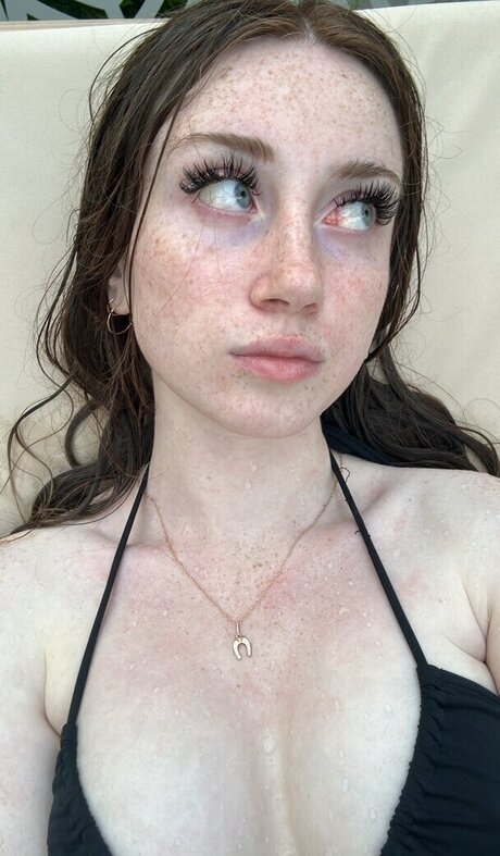 Lisa knvlv セクシーなポルノスター アーカイブ