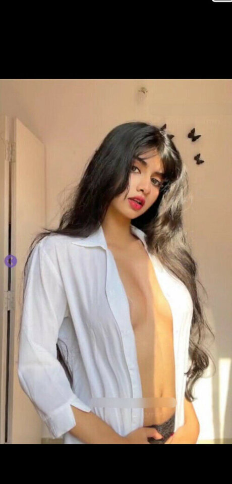 Aishwarya Harishankar 完璧なスター 写真