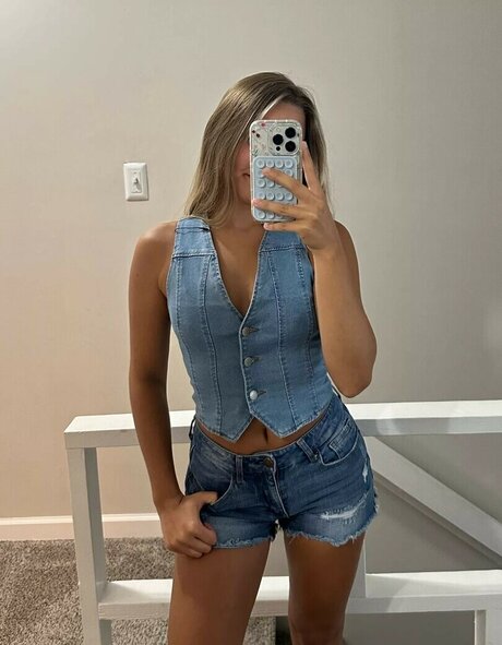 ホットな裸のOnlyFans ポルノグラフィック 写真