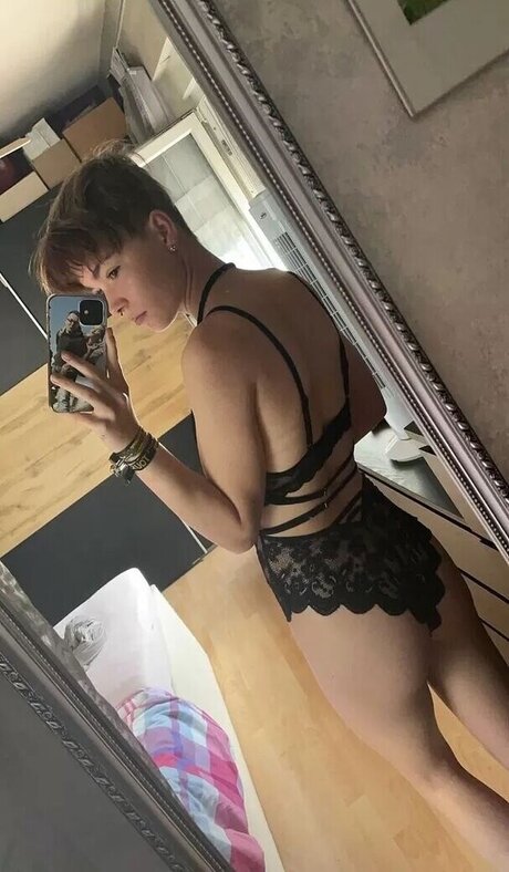 secret hub wue セックススター 写真