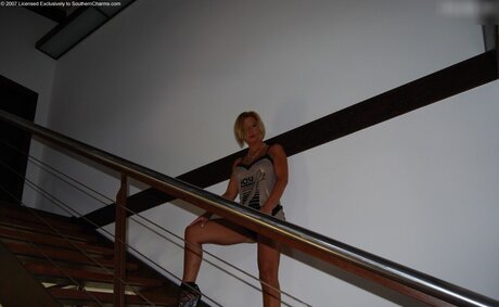 曲線美の熟女OnlyFans アート裸 写真