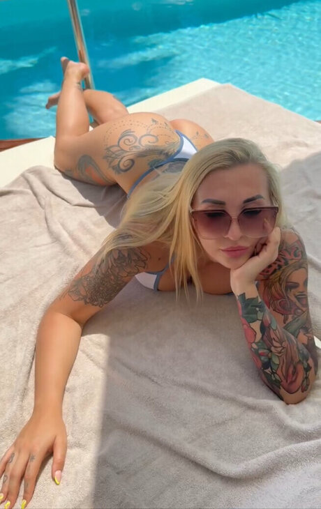 Kara Kay アートスター 画像