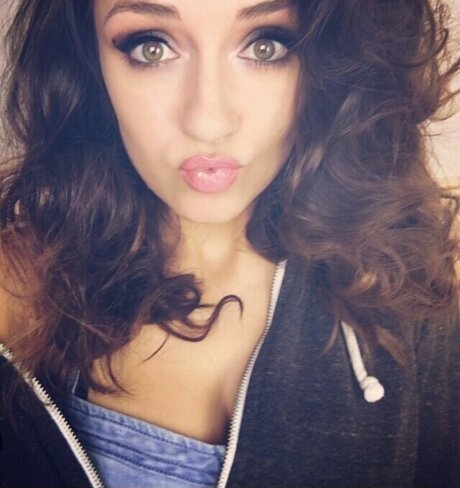 巨乳 射精 OnlyFans ヌード 写真