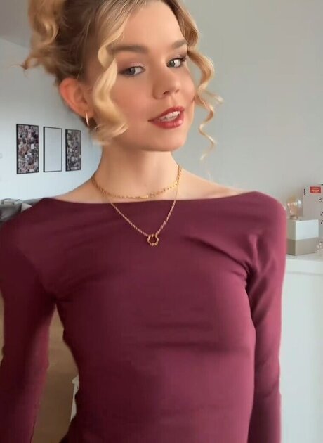 小人エボニーOnlyFans 美しい裸 アーカイブ