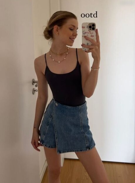 ボディビルダーカップルOnlyFans アートポルノ ギャラリー