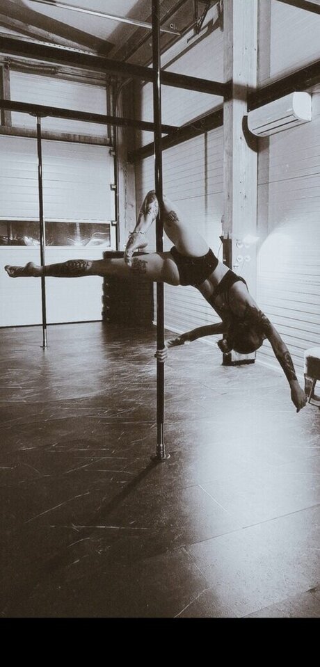 bonnie kraviz セクシーなスター アーカイブ