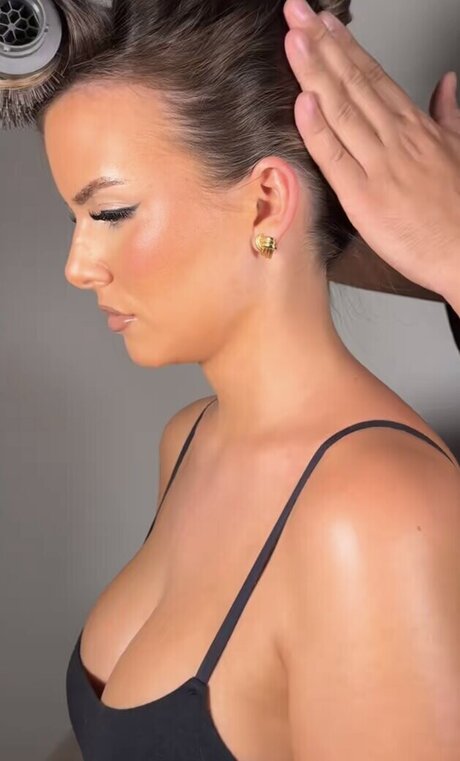 Jasmin Azizam ポルノスター 画像