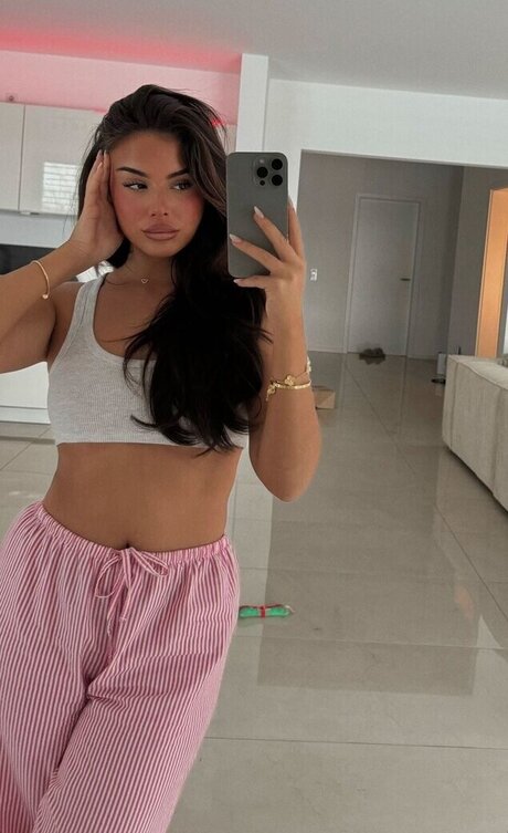 ティーンシーメールOnlyFans 無料ポルノ 画像