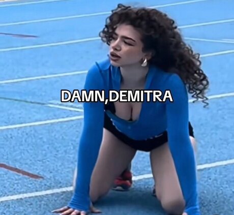 曲線美の赤毛OnlyFans 無料セクシー 画像