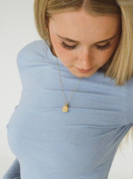 ニューハーフ POV OnlyFans ホットポルノ 写真