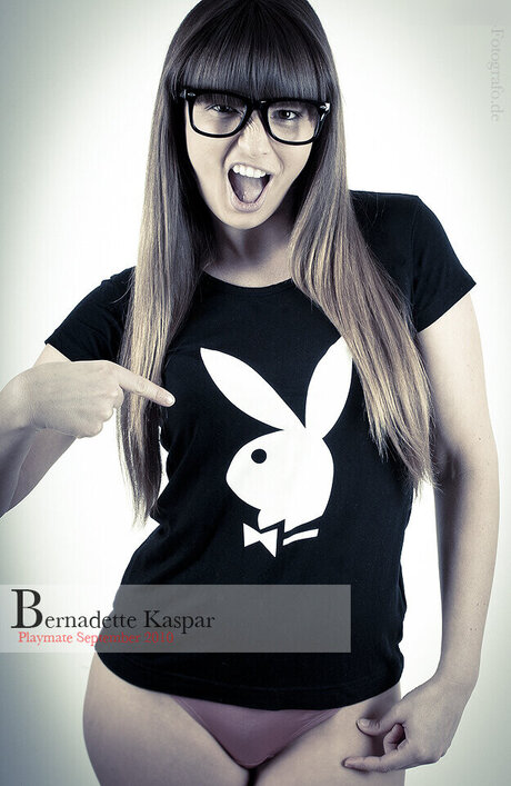 Bernadette Kaspar ポルノスター セックス 写真