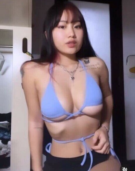 dlli0_ アートモデル 写真