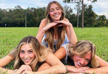 Mia Steele ポルノスター アート 写真