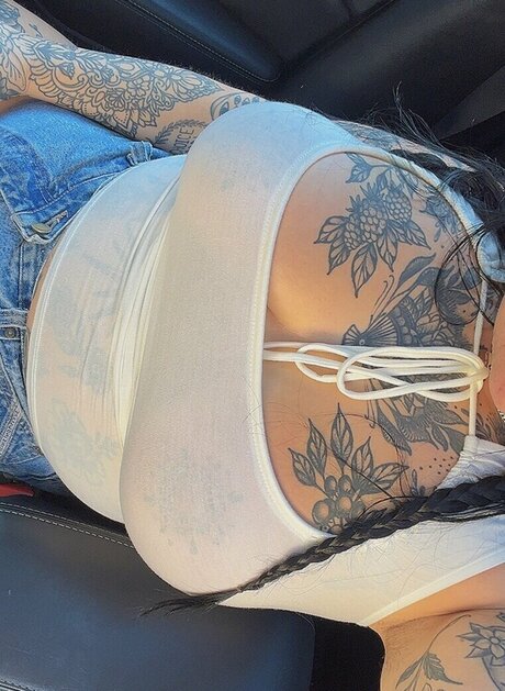 Venicecemetery かわいいポルノスター 画像