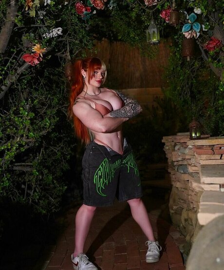 lilac lexx xxxモデル 画像