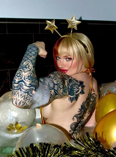 ディスコード トランス OnlyFans アダルト 写真