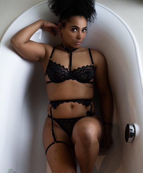 graefiin melanin 高品質のスター ギャラリー