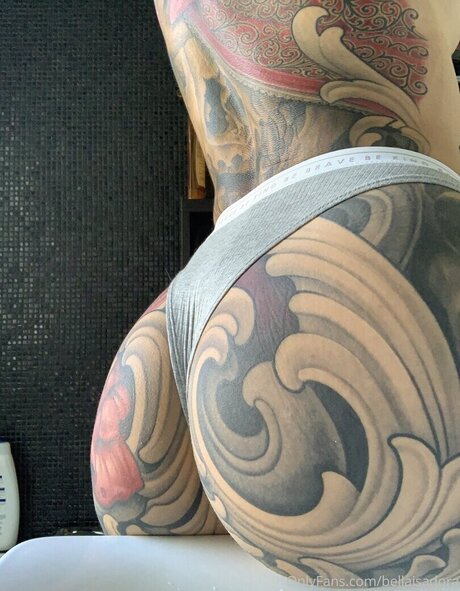 Bella Isadora アートポルノスター 写真