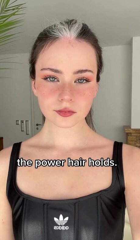 美しいロシアのOnlyFans セクシー裸 写真