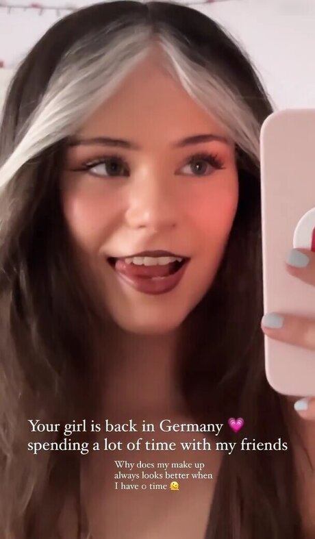 裸のトゥインクOnlyFans ポルノ ギャラリー