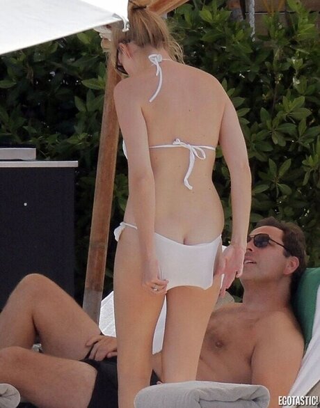 小柄で痩せたOnlyFans 裸 写真