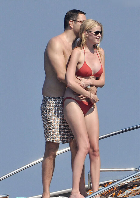 Lara Stone ヌードのポルノスター 画像