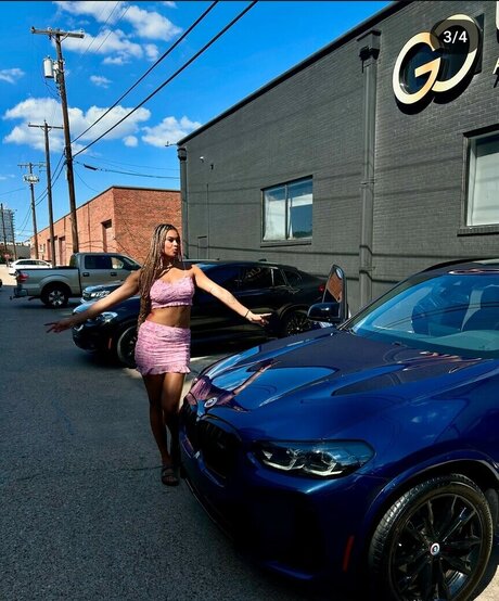 Satou Sabally ポルノスター パーフェクト 写真