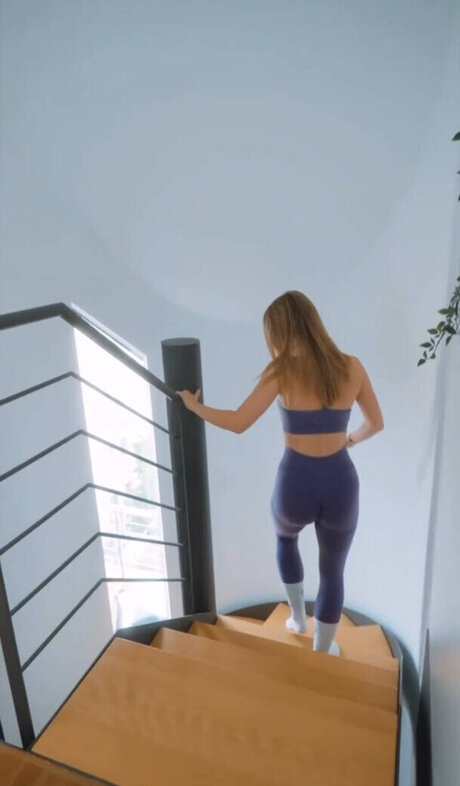 Lisa K ppers エロティックなモデル 写真