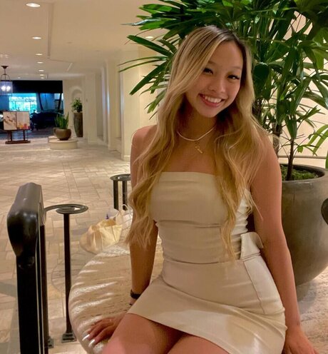 Angelle Dagun 裸のポルノスター 写真