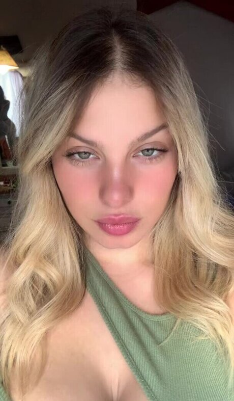 クソなOnlyFans ホットヌード 写真