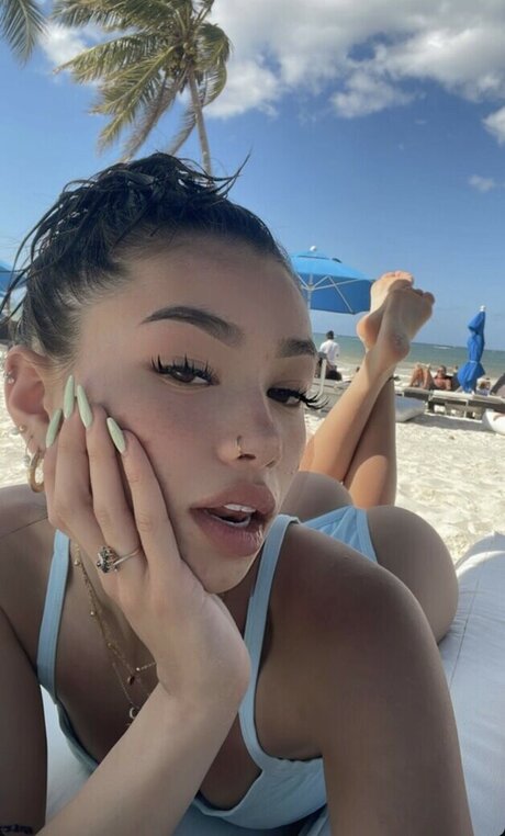 Kaylee Pereira 素敵な女優 ギャラリー