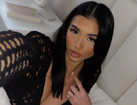 Kaylee Pereira xxxモデル 画像