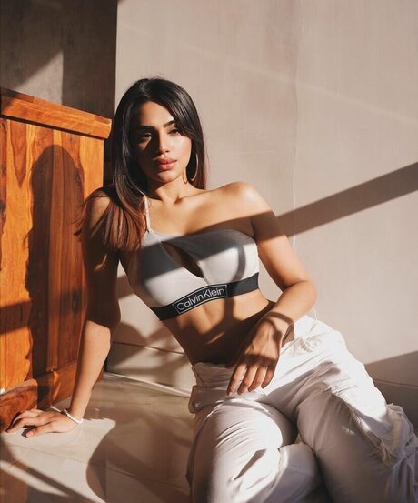 曲線美の裸OnlyFans 無料裸 写真